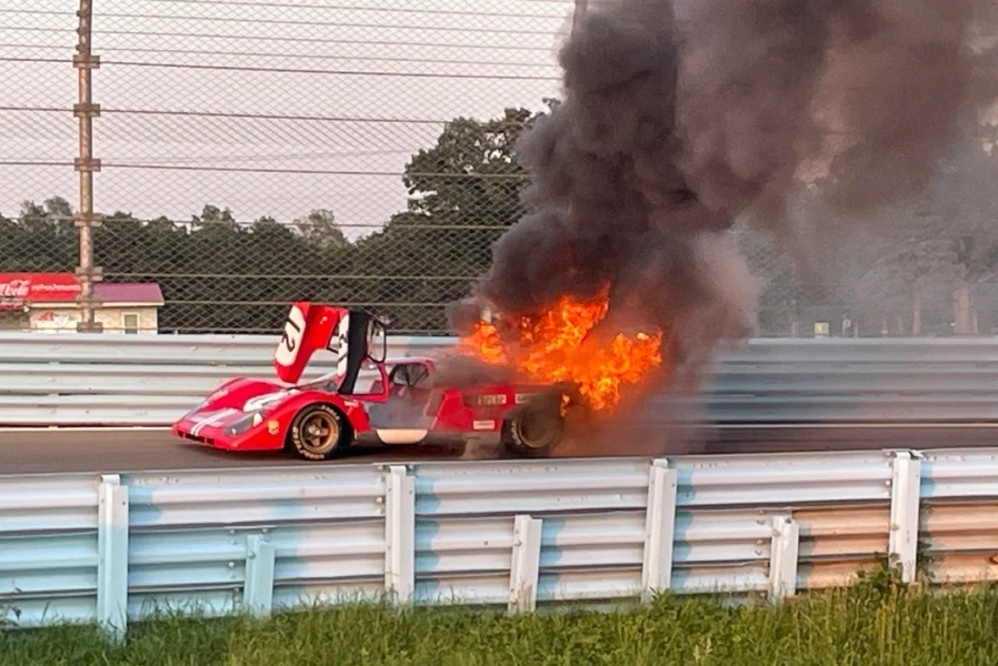 феррарі пожежа, Ferrari пожежа, Ferrari 512M 1971, Ferrari 512M, Ferrari 512, спорткар Ferrari, згорів Ferrari