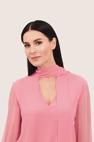 

Маша Ефросинина: "Сейчас время такое — если у тебя есть деньги, неважно как заработанные, ты все равно вызываешь агрессию"
