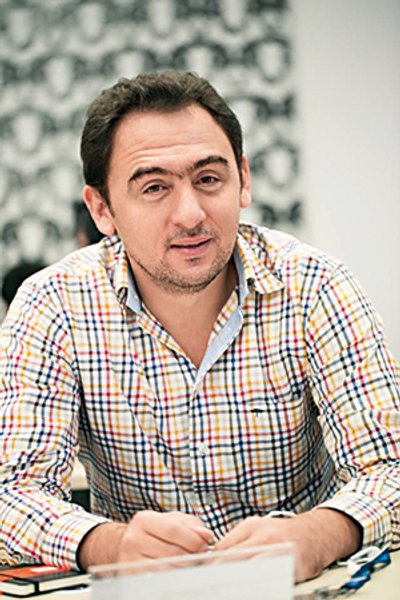 

Виктор Димчев
