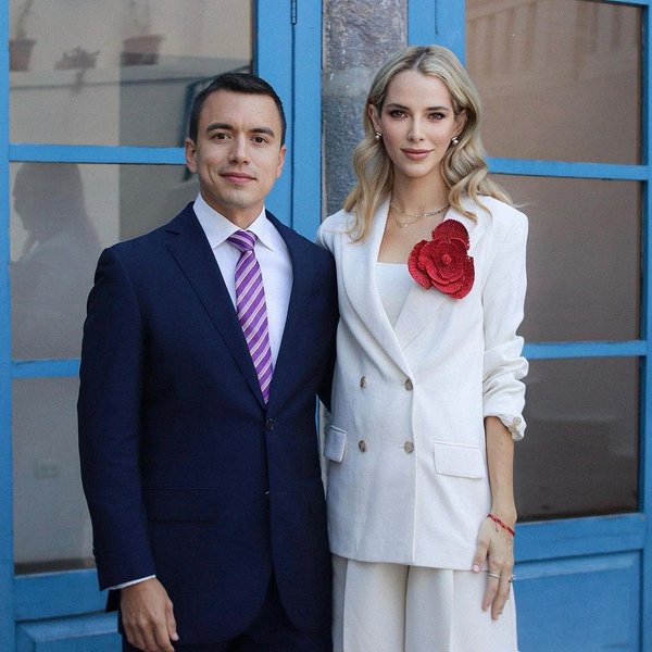 Даниэль Нобоа, эквадор, Лавиния Валбонези