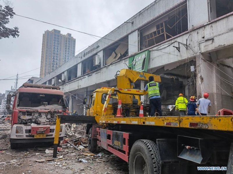 китай, шиянь, взрыв, взрыв газа, рынок, взрыв газа на рынке, взрыв в китае, жертвы