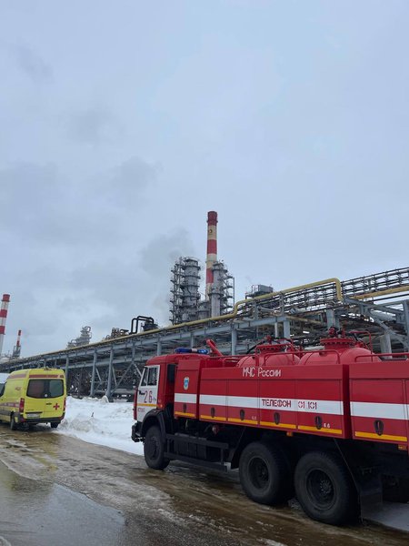 Пожарники и медики