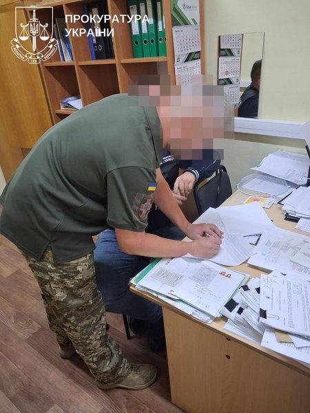 Тернопольский врач требовал у воина деньги за бесплатную операцию