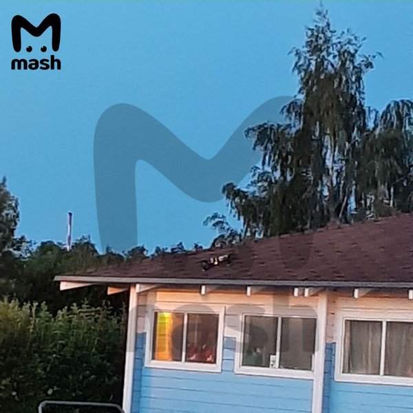 отверстие в крыше, последствия удара дрона