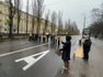 протестувальники перекивають вулицю