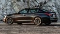 Залежно від кута огляду й освітлення Infiniti Q50 Black Opal Edition змінює свій відтінок