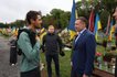 Фредерік Сплендоре біля Поля почесних поховань у Львові після фінішу благодійного забігу