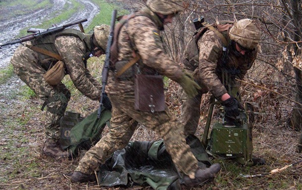 Второй день подряд: в зоне ООС боевики опять убили украинского военного